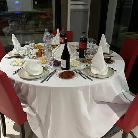 酒店 Kyriad Meaux Sud Les Meaux 南特伊·莱斯莫