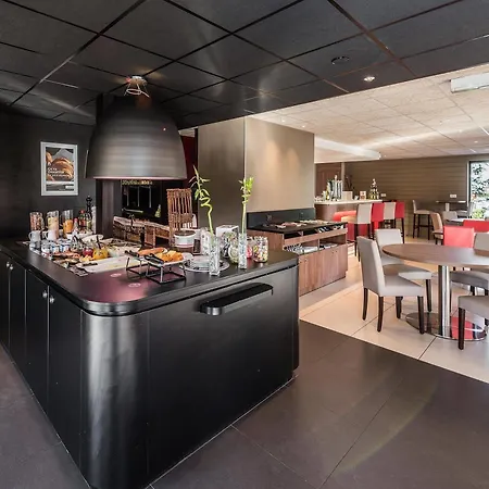 Kyriad Meaux Sud Les Meaux 3*