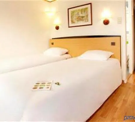 Hotel Kyriad Meaux Sud Les Meaux 3*